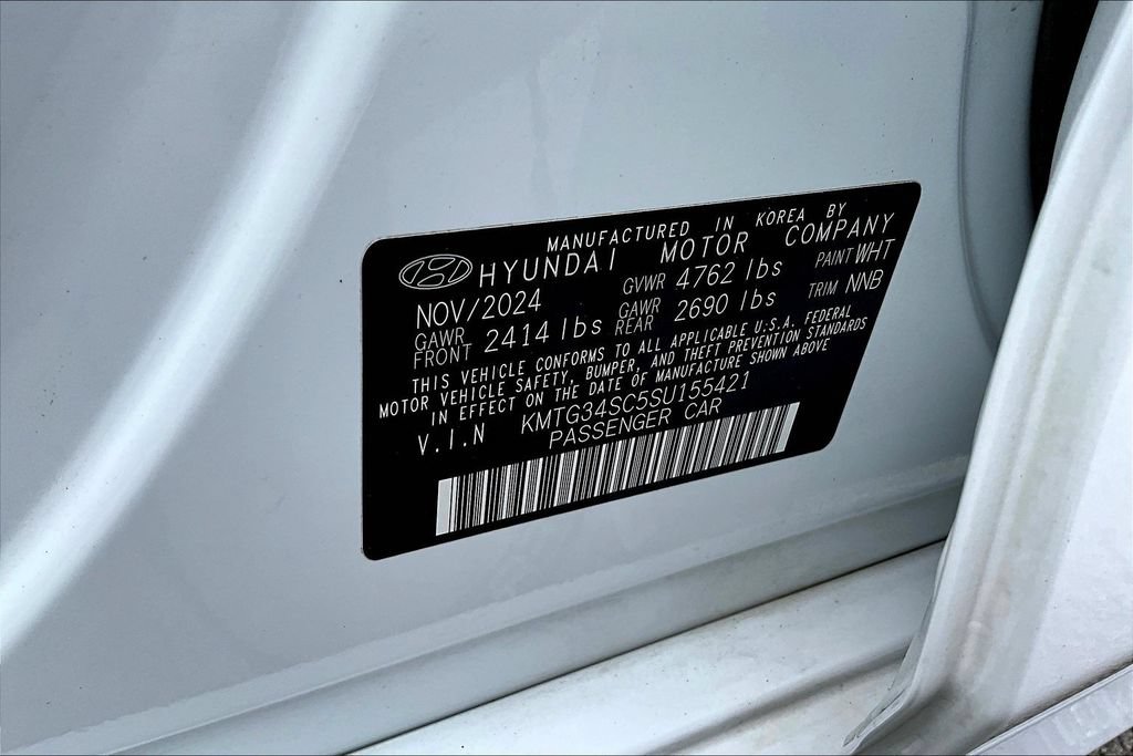 Used 2025 Genesis G70 2.5T RWD image 20