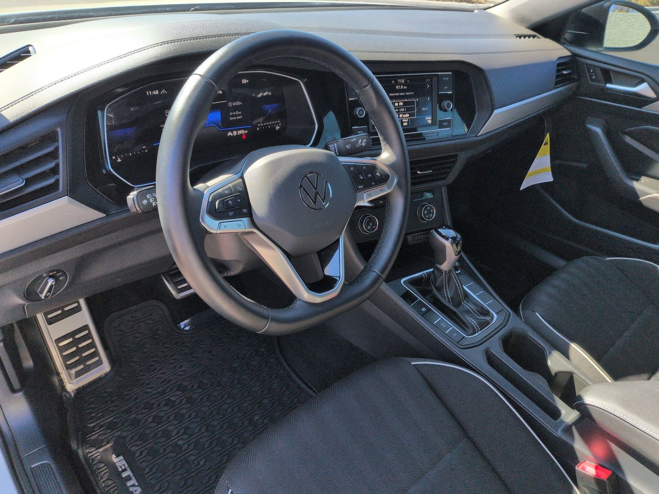 Used 2023 Volkswagen Jetta Sport image 17