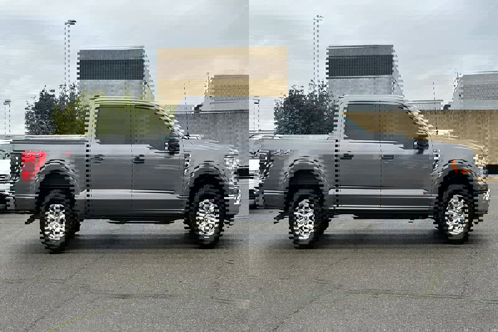 Used 2021 Ford F150 XLT w/ Tow Technology Package image 6