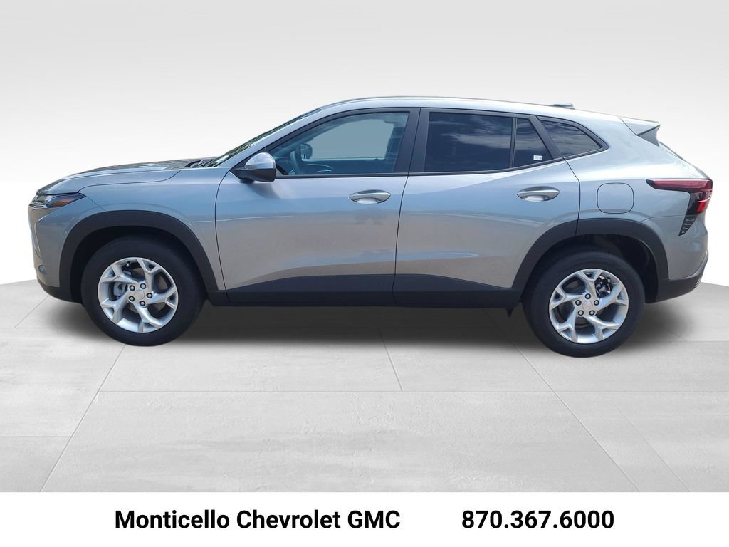 New 2026 Chevrolet Trax LS w/ LS Convenience Package FWD image 4