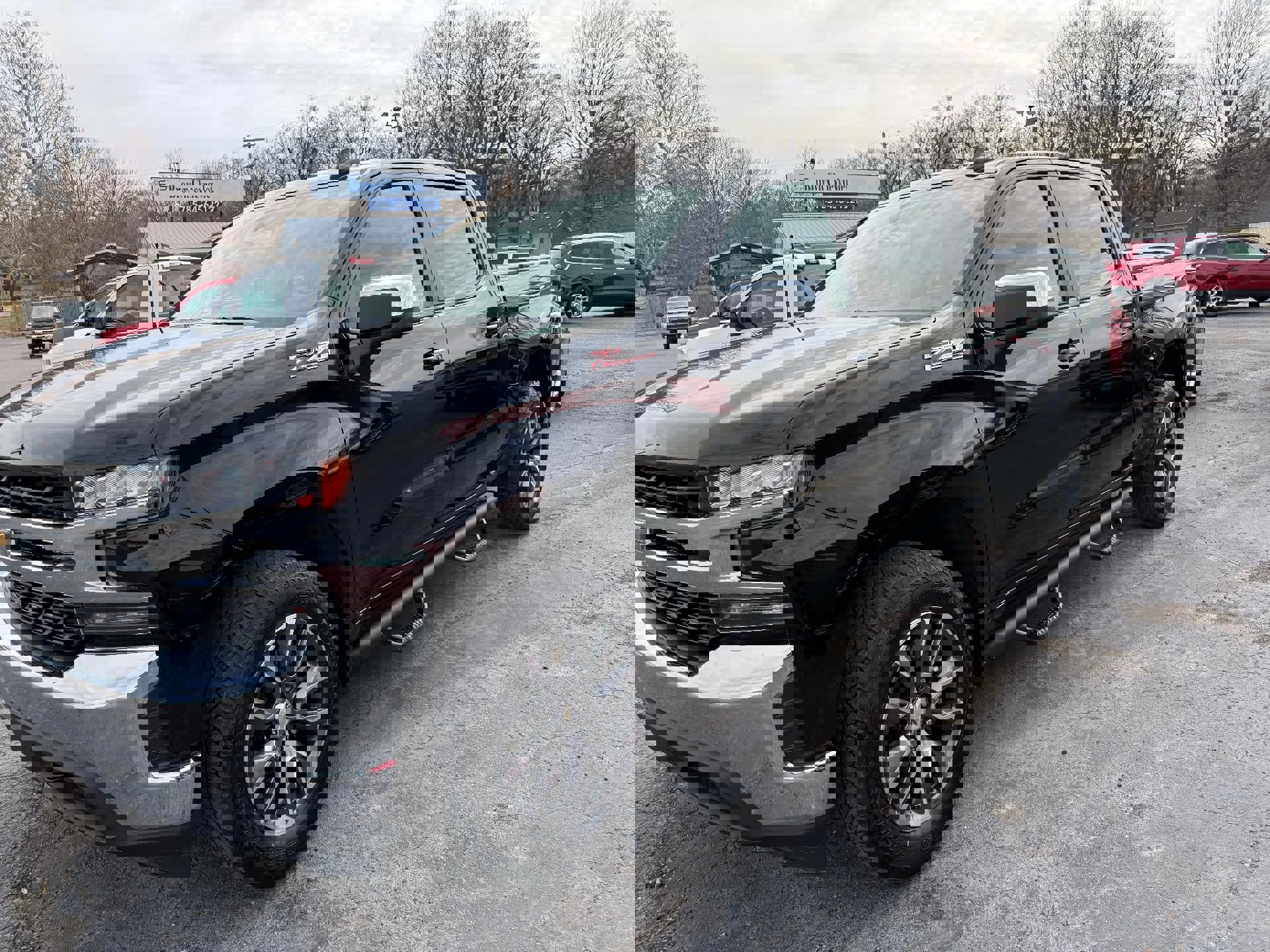 Used 2019 Chevrolet Silverado 1500 LT w/ All-Star Edition image 2