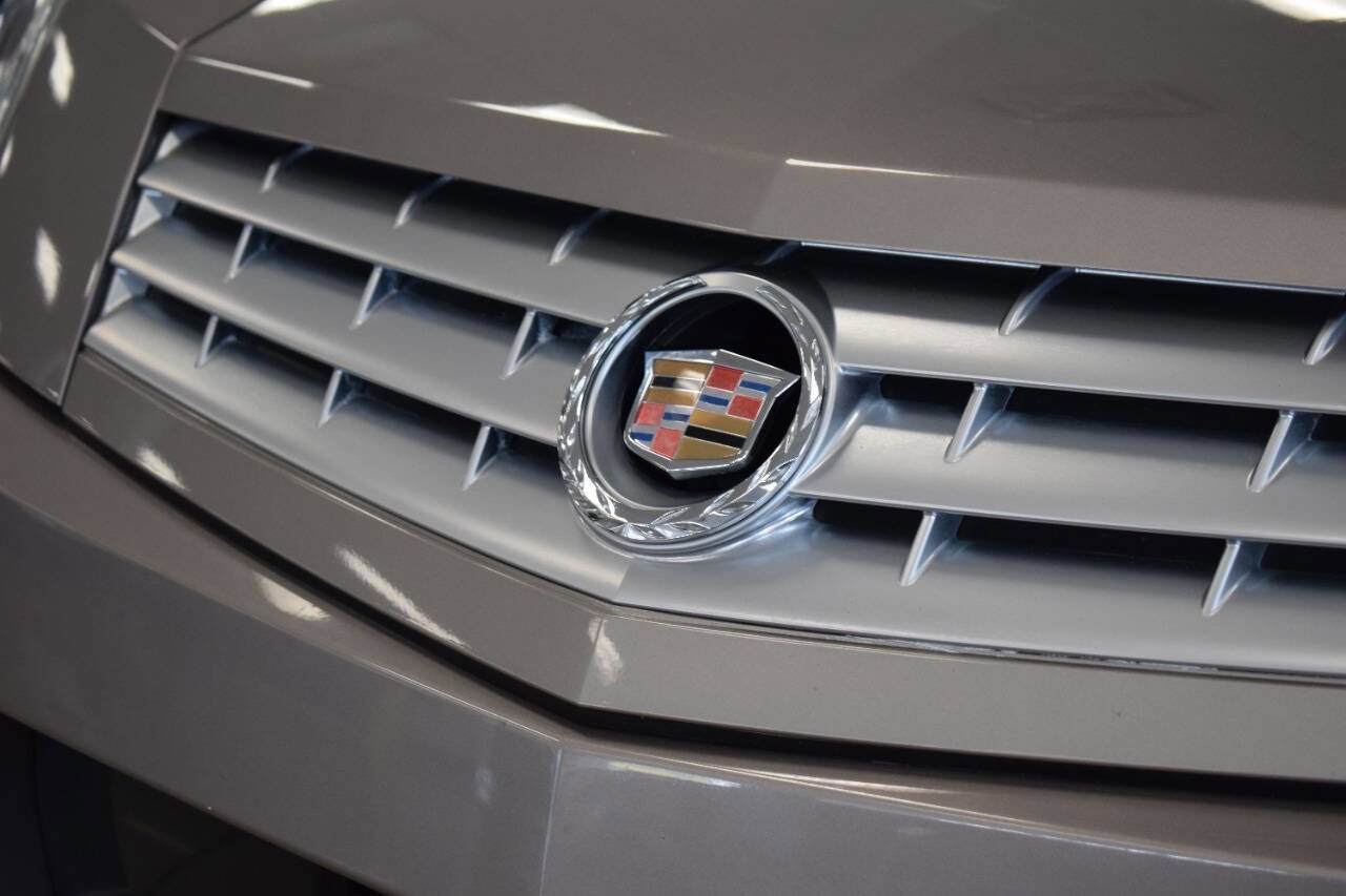 Used 2005 Cadillac XLR image 10