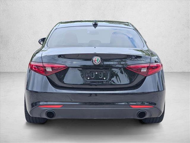 Used 2020 Alfa Romeo Giulia w/ Nero Edizione RWD image 6
