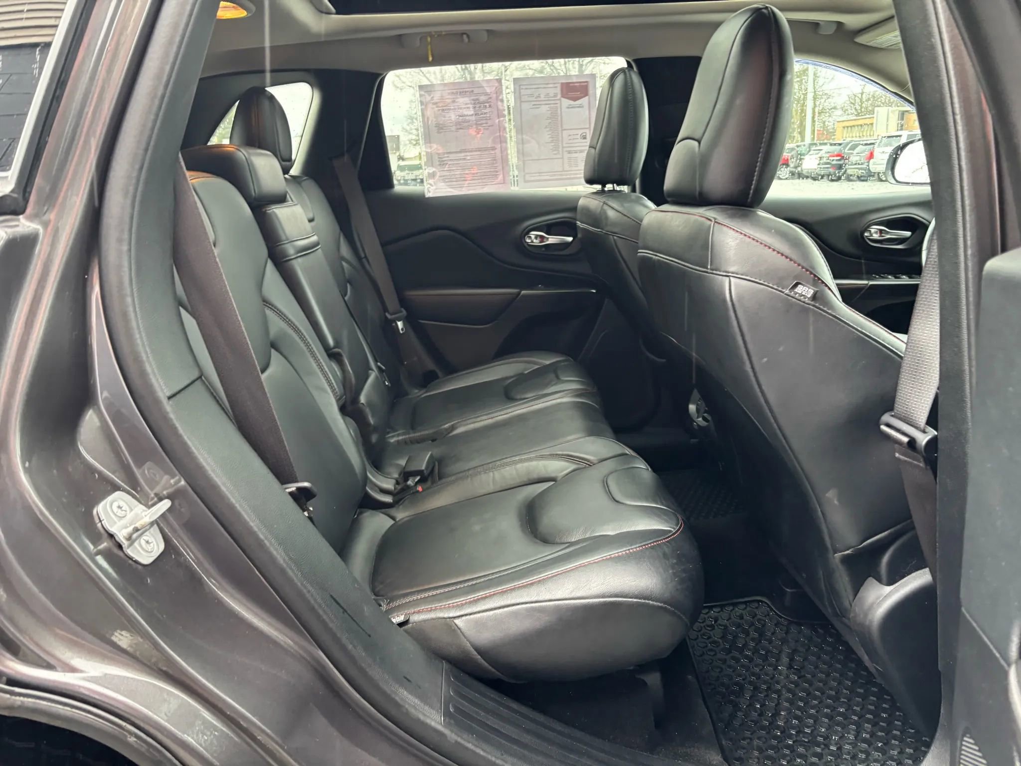 Used 2014 Jeep Cherokee Trailhawk w/ Comfort/Convenience Group image 14