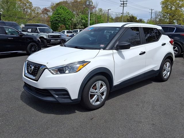 Used 2020 Nissan Kicks S FWD image 3