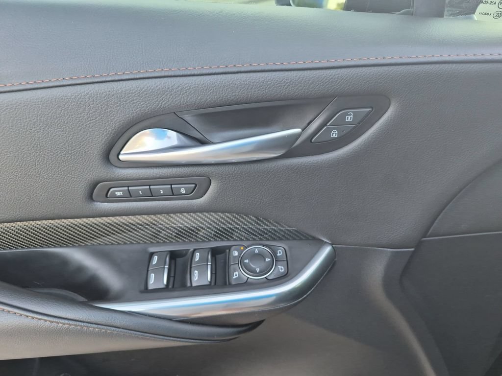 Used 2022 Cadillac XT4 Sport w/ Enhanced Visibility Package FWD image 13