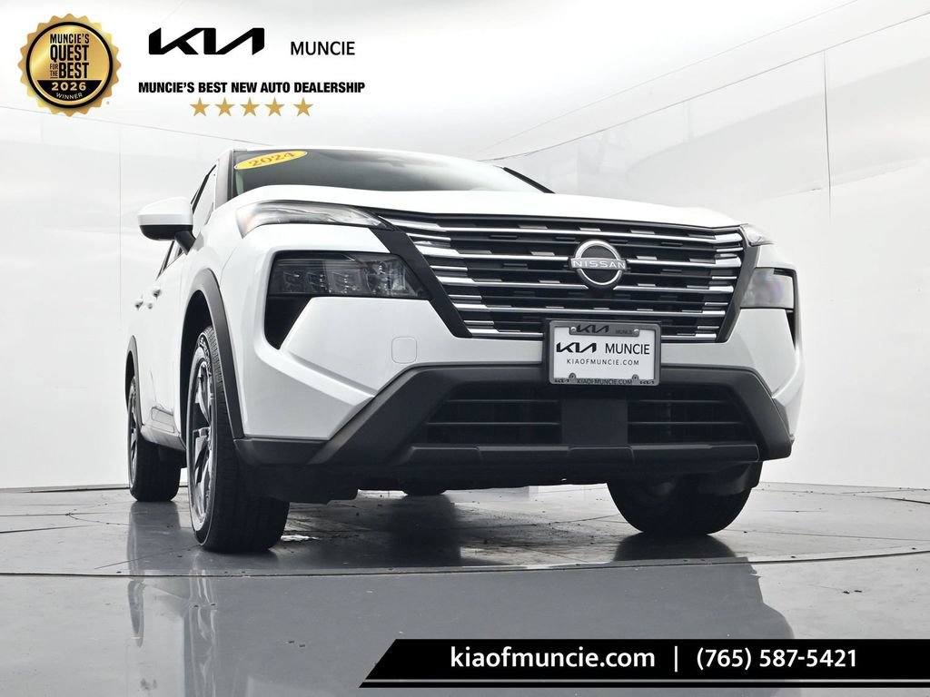 Used 2024 Nissan Rogue SV AWD/4WD image 37