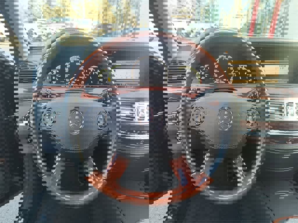 Used 2008 Mercedes-Benz S 600 image 13