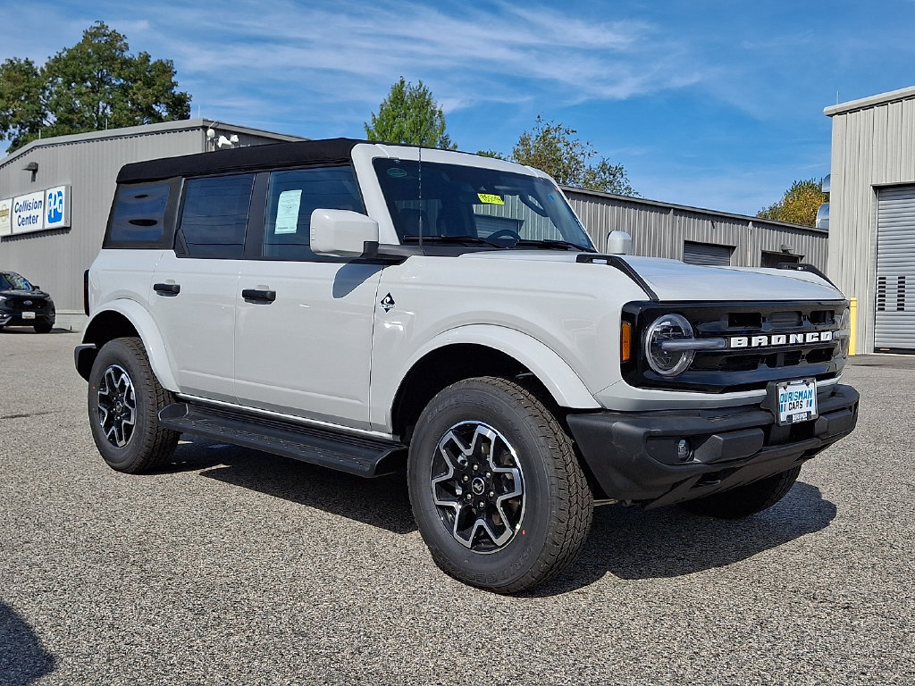 New 2026 Ford Bronco Outer Banks