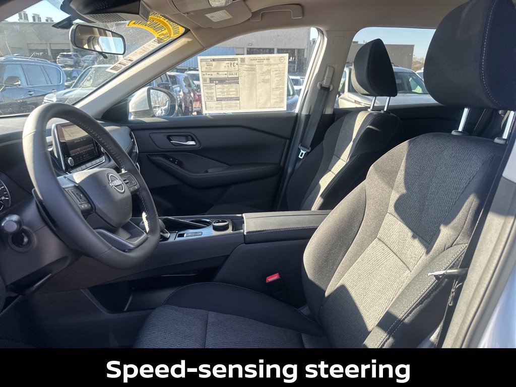 Certified 2026 Nissan Rogue SV AWD/4WD image 17