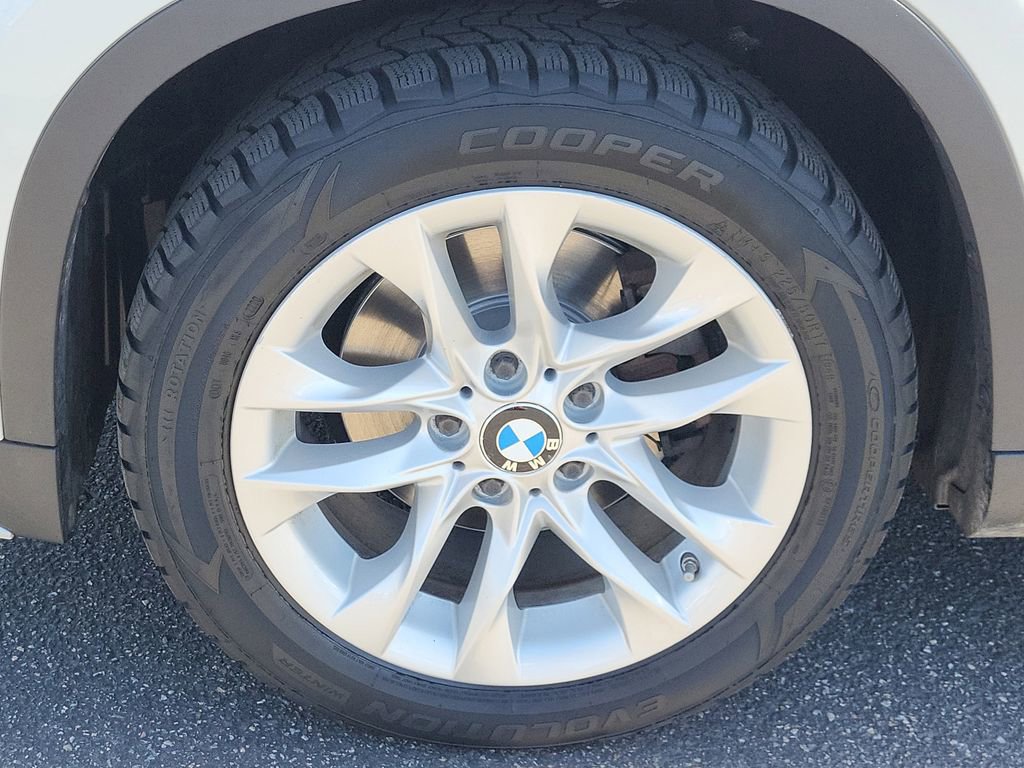 Used 2015 BMW X1 xDrive28i image 17