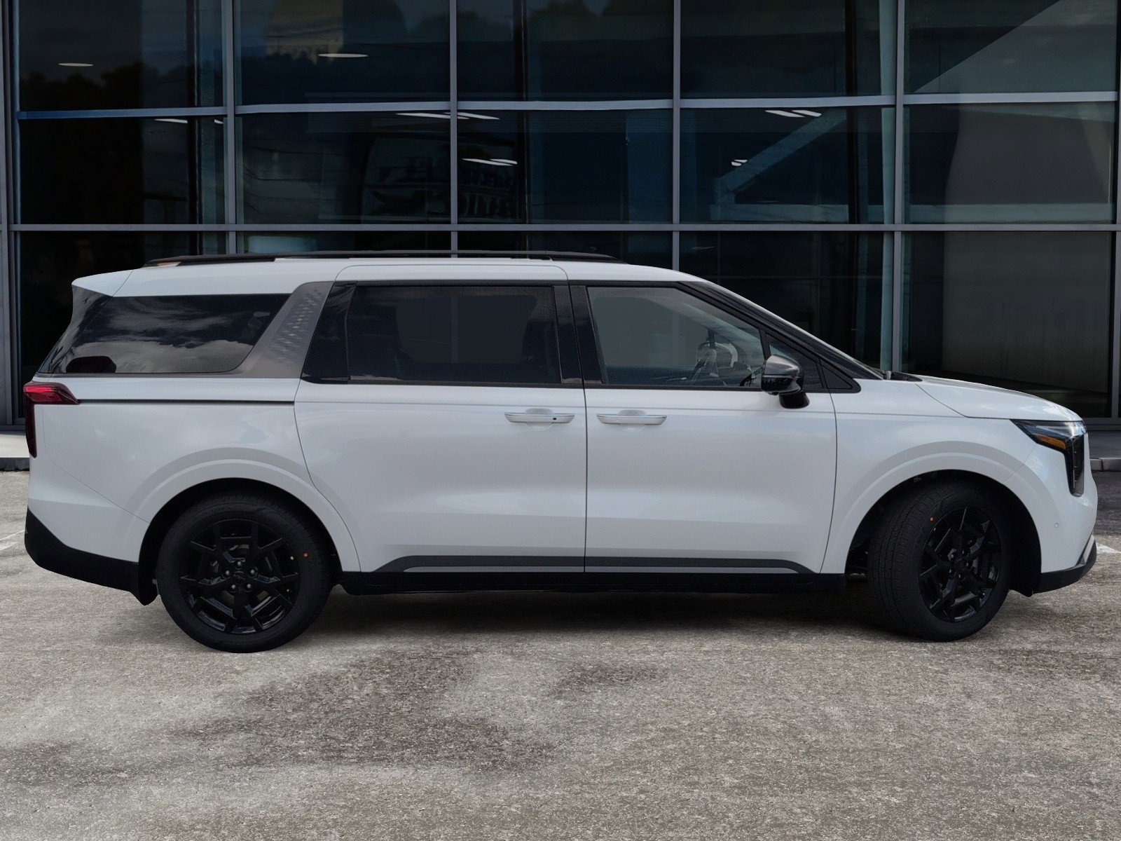 New 2026 Kia Carnival SX image 3