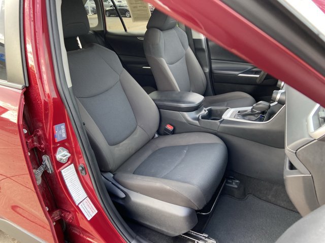 Used 2023 Toyota RAV4 LE AWD/4WD image 20