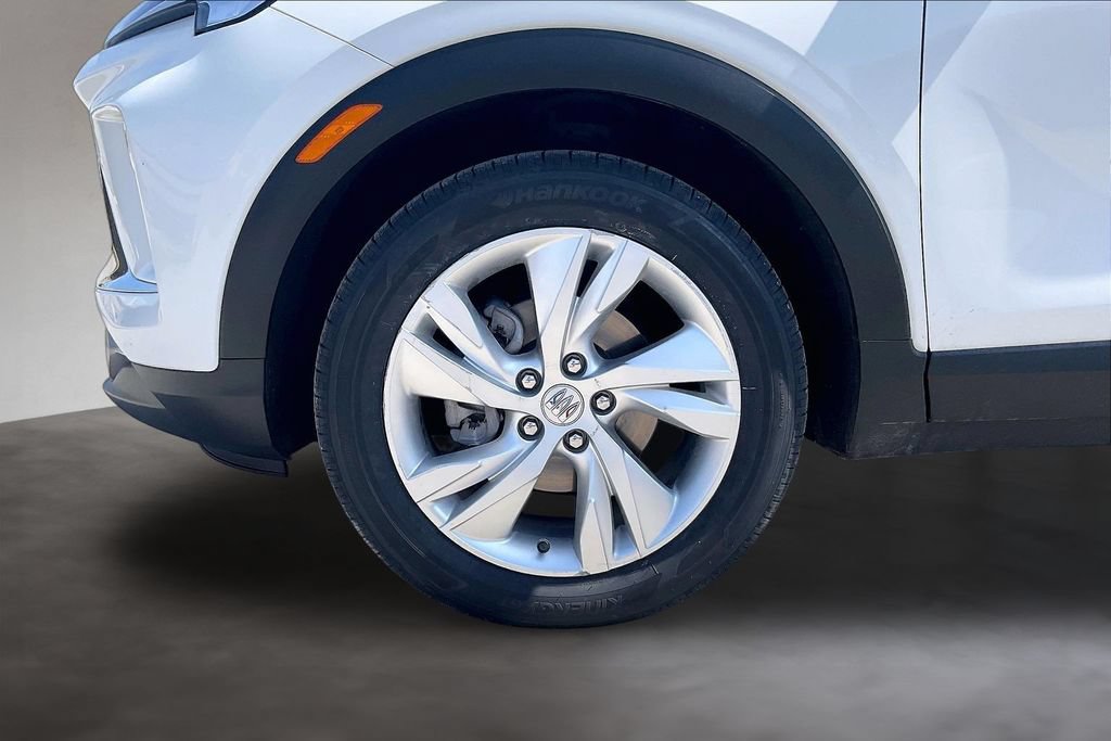 Used 2025 Buick Encore GX Preferred FWD image 30