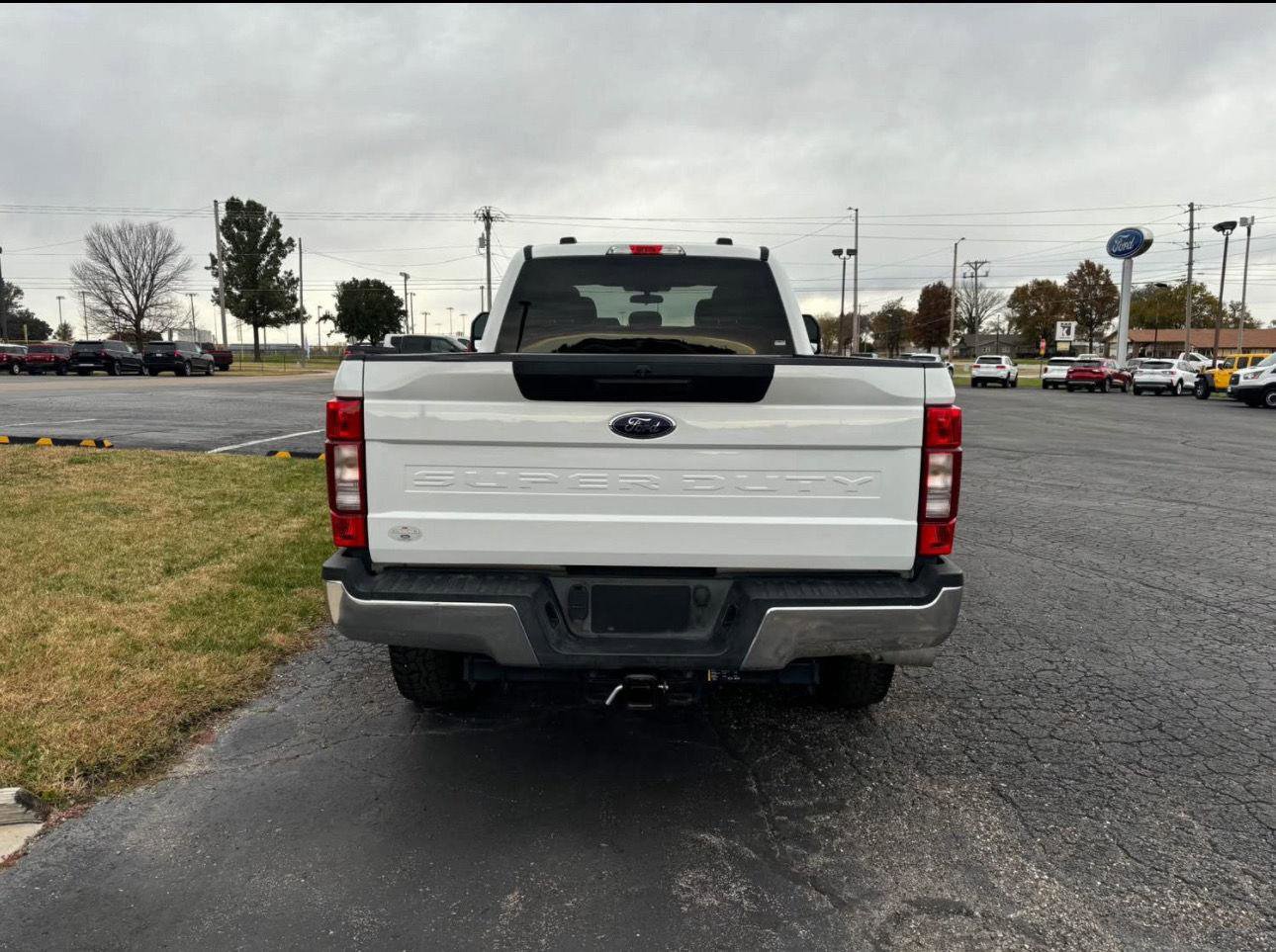 Used 2022 Ford F350 XLT AWD/4WD image 6