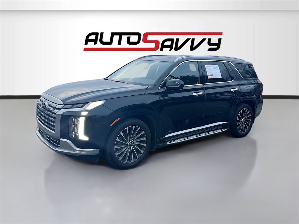 Used 2024 Hyundai Palisade Calligraphy image 3