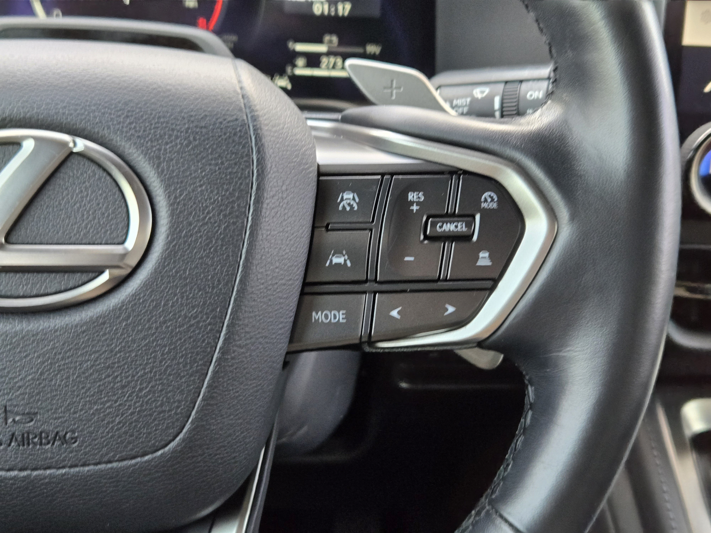 Used 2024 Lexus GX 550 w/ Cold Area Package AWD/4WD image 28