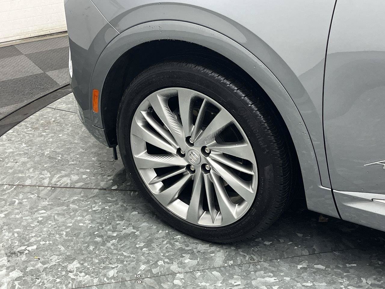 Certified 2025 Buick Envision Avenir AWD/4WD image 35