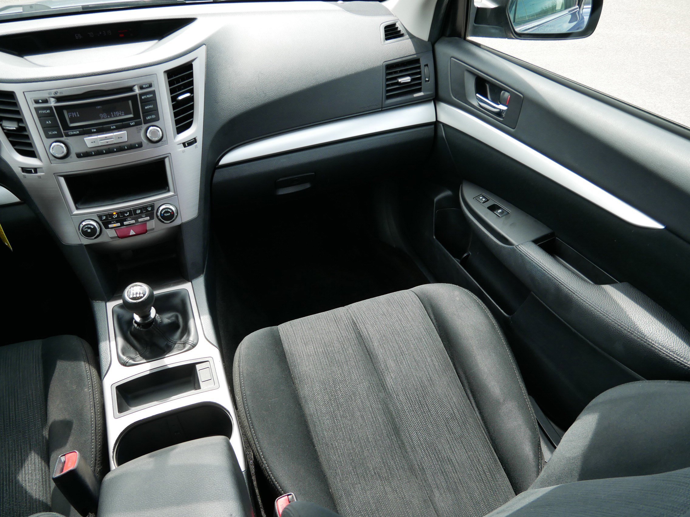 Used 2013 Subaru Outback 2.5i AWD/4WD image 11