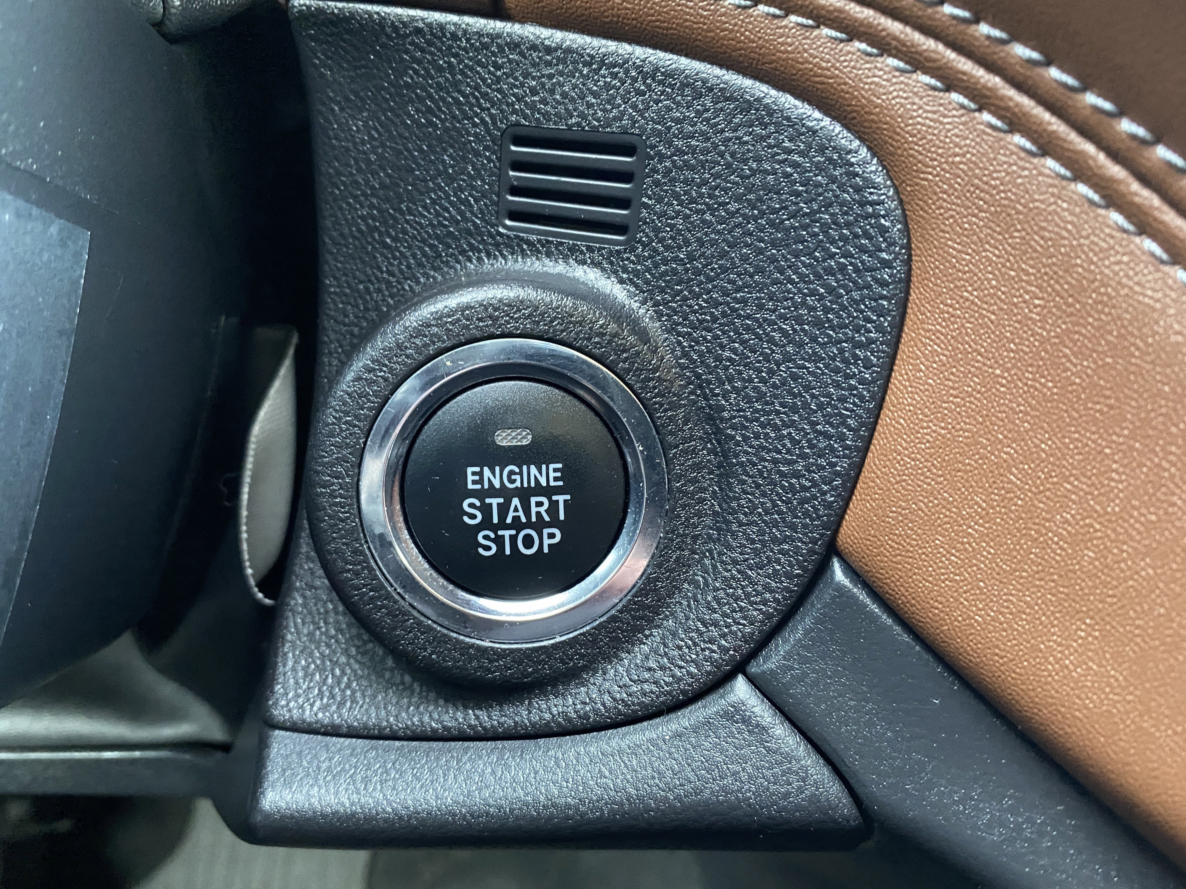 Used 2024 Subaru Outback Touring image 33