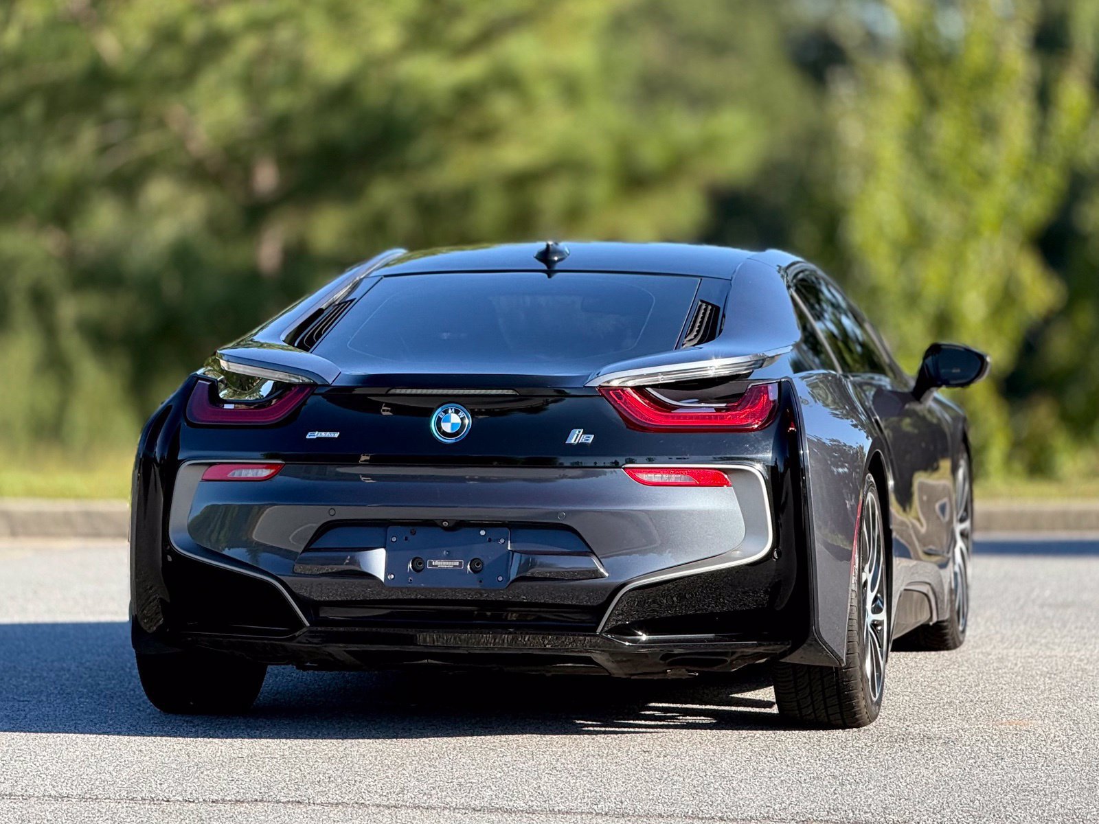Used 2017 BMW i8 AWD/4WD image 7
