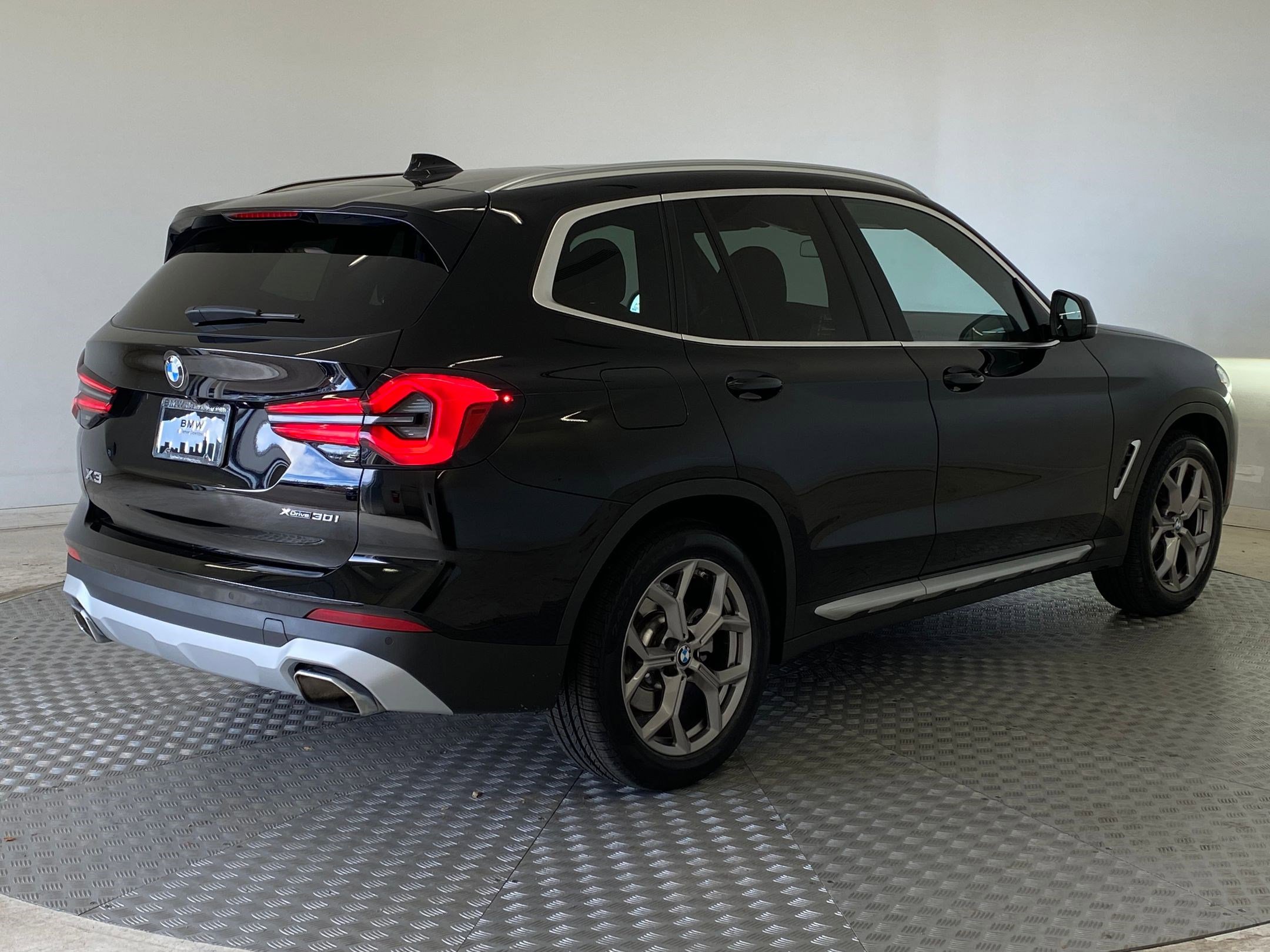 Certified 2023 BMW X3 xDrive30i w/ Convenience Package w/ZPA image 9