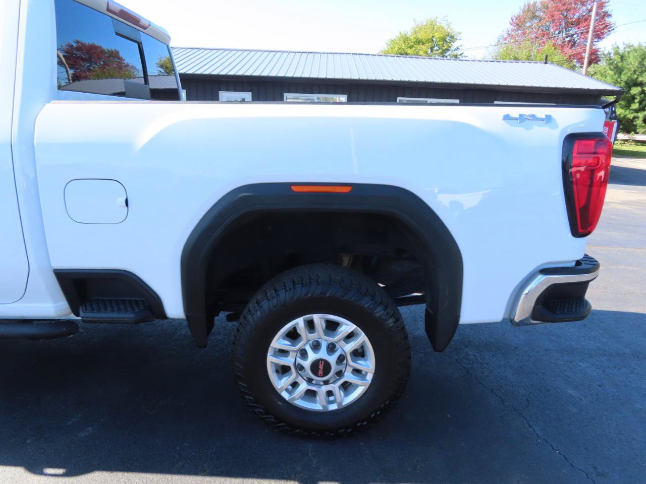 Used 2022 GMC Sierra 2500 SLE w/ SLE Convenience Package AWD/4WD image 17