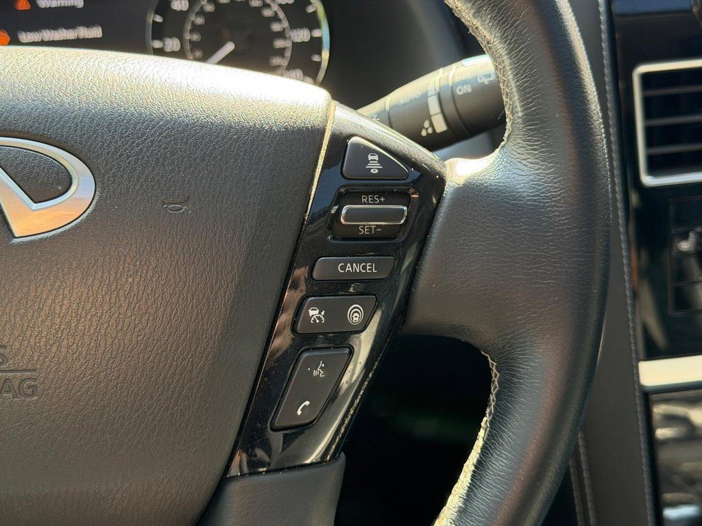 Used 2022 INFINITI QX80 Luxe w/ All-Season Package AWD/4WD image 21