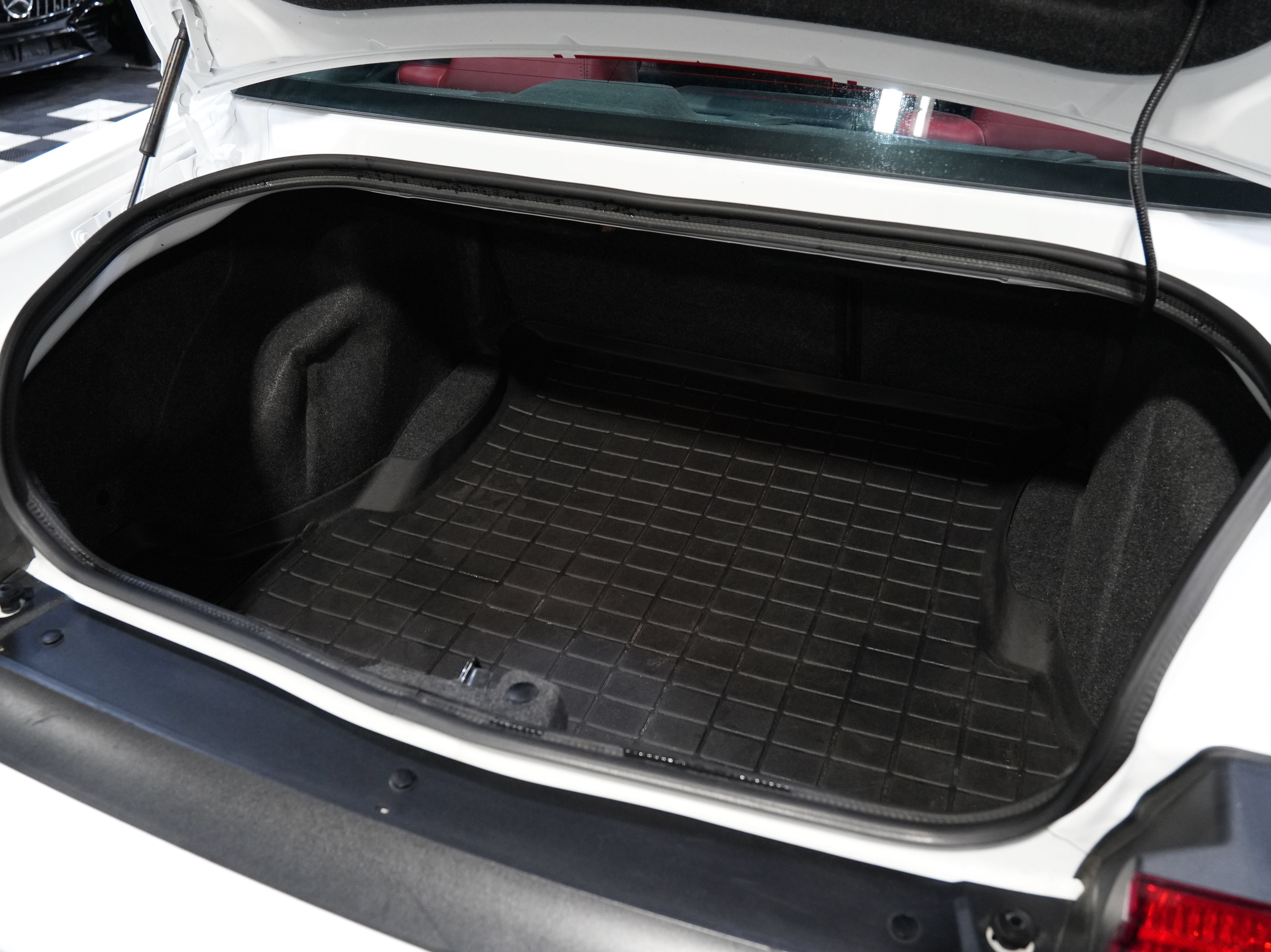 Used 2014 Dodge Challenger SXT RWD image 46