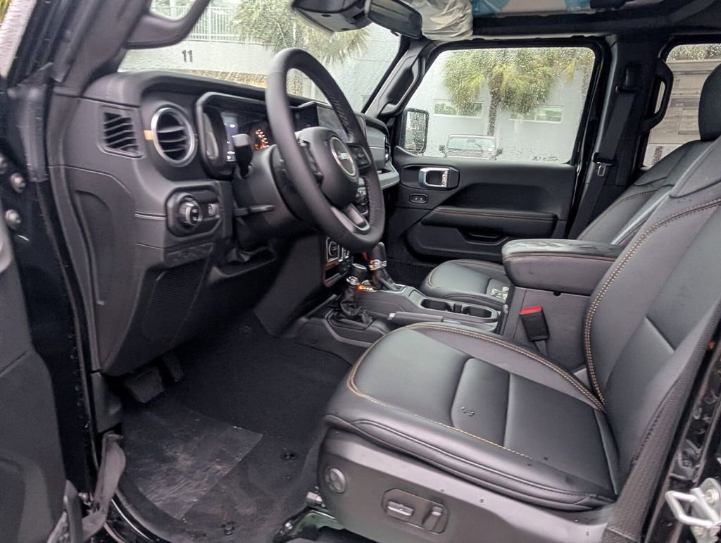 New 2026 Jeep Gladiator Sport AWD/4WD image 13