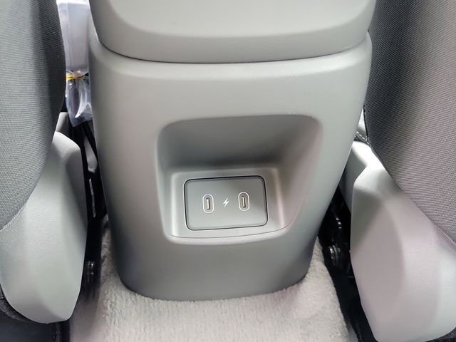 New 2026 Hyundai Elantra Sport FWD image 22