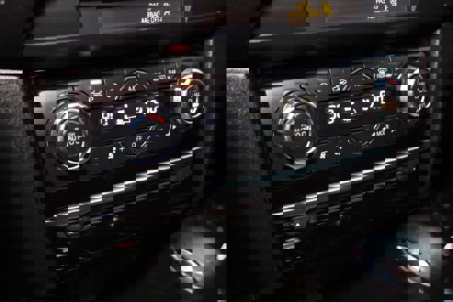 Used 2016 MAZDA MAZDA6 Touring image 16