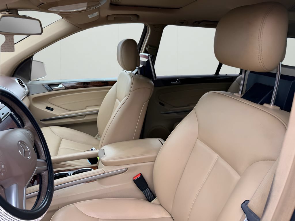Used 2012 Mercedes-Benz GL 450 4MATIC image 8