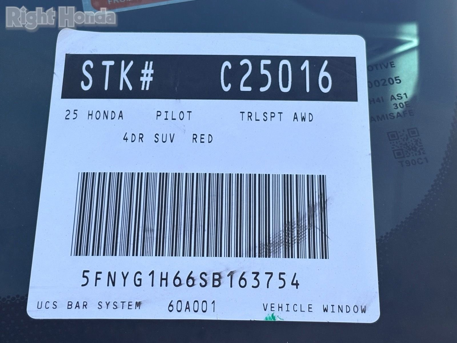 Used 2025 Honda Pilot TrailSport image 33