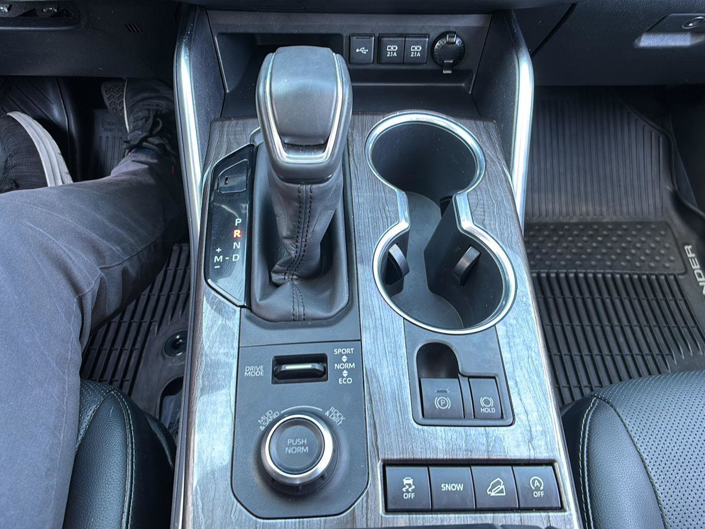 Used 2020 Toyota Highlander Limited image 19