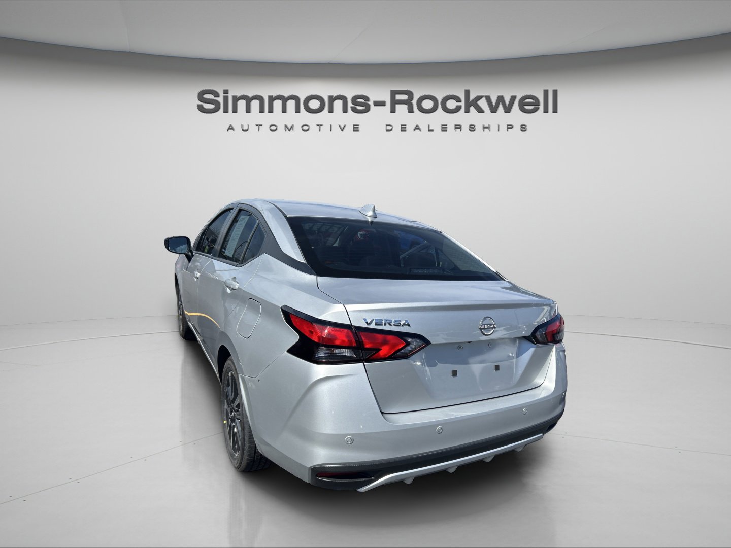 Used 2025 Nissan Versa SV FWD image 6