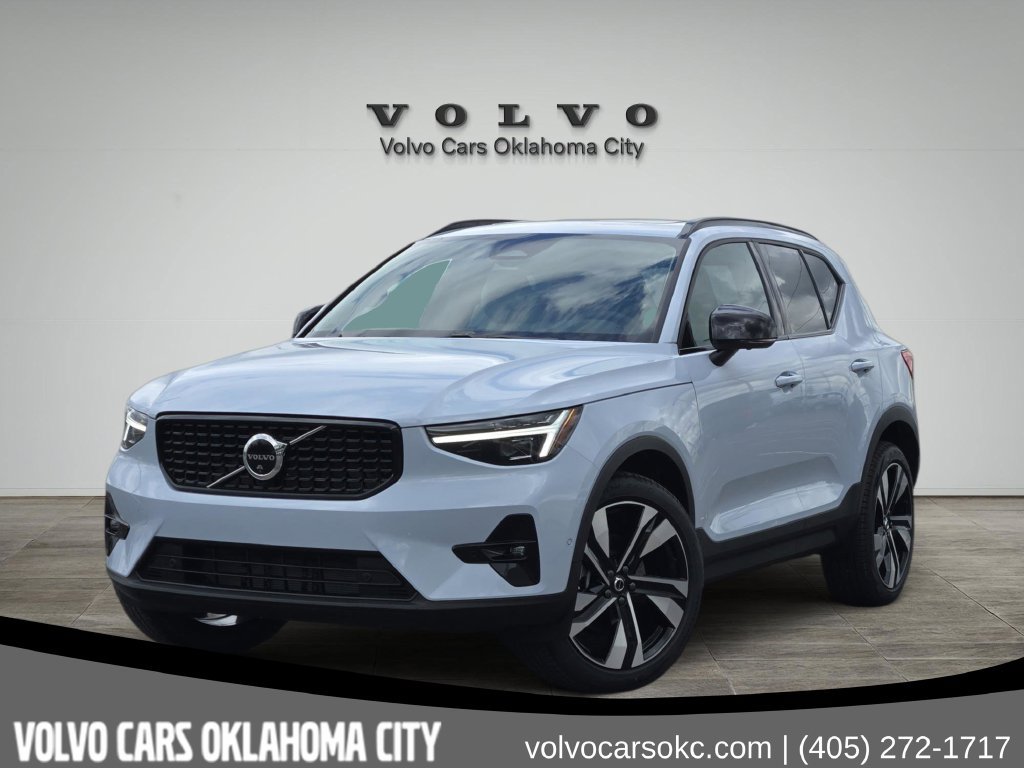 New 2026 Volvo XC40 B5 Ultra w/ Protection Package Premier