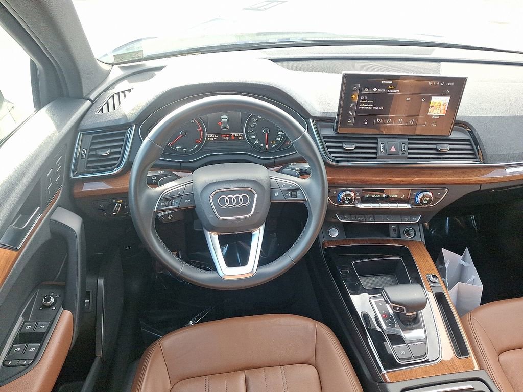 Used 2021 Audi Q5 2.0T Premium w/ Convenience Package image 13