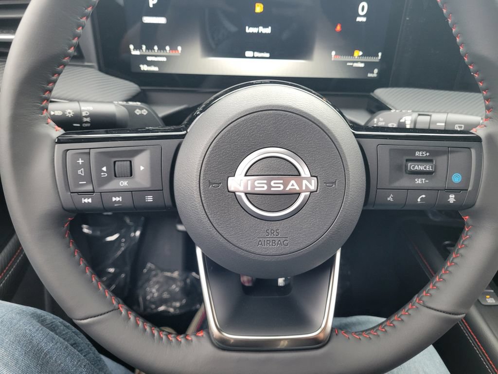New 2026 Nissan Kicks SR w/ Cold Weather Package AWD/4WD image 18