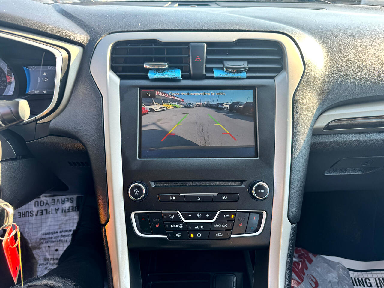 Used 2016 Ford Fusion SE w/ Equipment Group 202A image 19