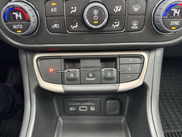 Used 2024 GMC Terrain Denali image 35