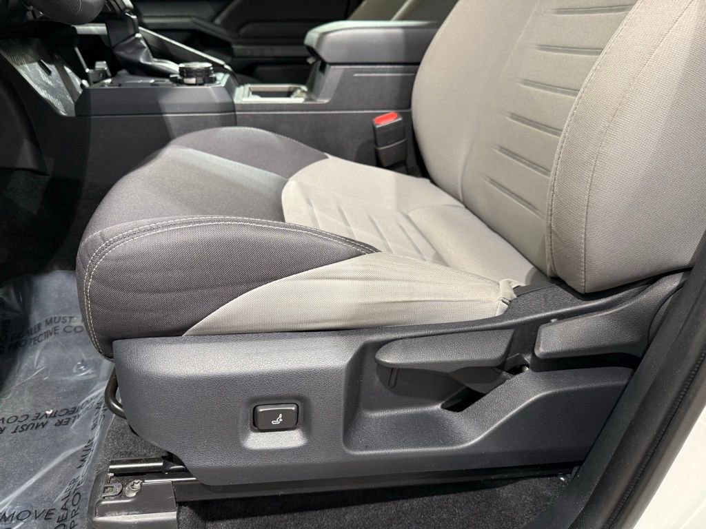 Certified 2025 Toyota Tacoma TRD Off-Road AWD/4WD image 13