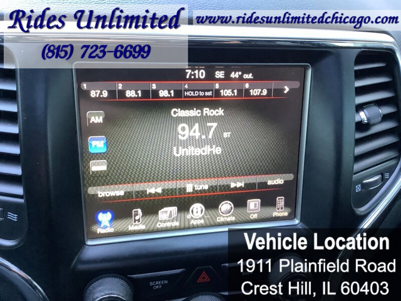 Used 2017 Jeep Grand Cherokee Altitude AWD/4WD image 19