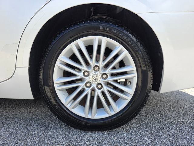 Used 2016 Lexus ES 350 w/ Premium Package w/Wood Trim FWD image 15