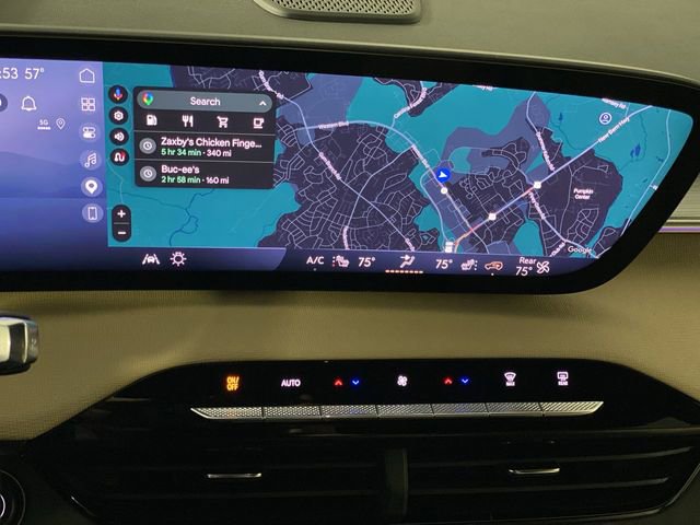 Used 2025 Buick Enclave Preferred AWD/4WD image 19