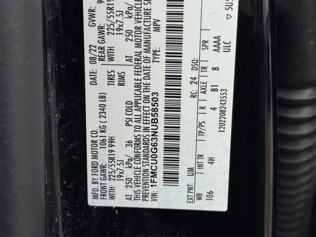 Used 2022 Ford Escape SE w/ SE Sport Appearance Package image 39