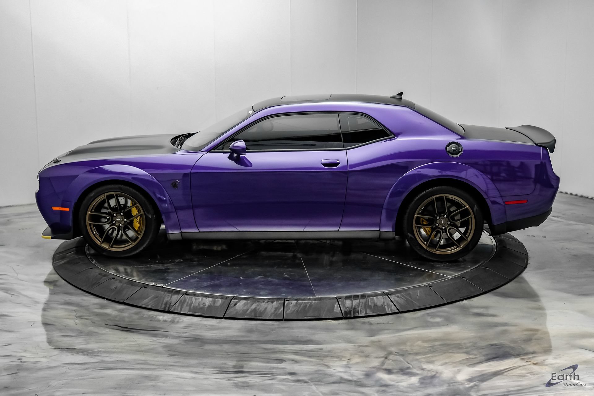 Used 2023 Dodge Challenger SRT Hellcat RWD image 9