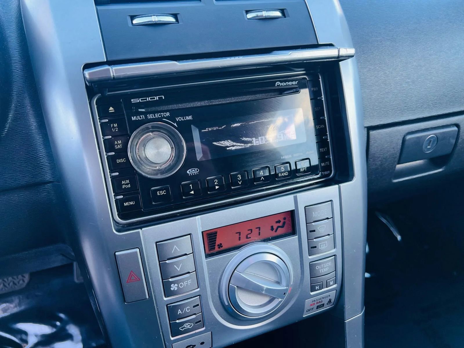 Used 2010 Scion tC image 23