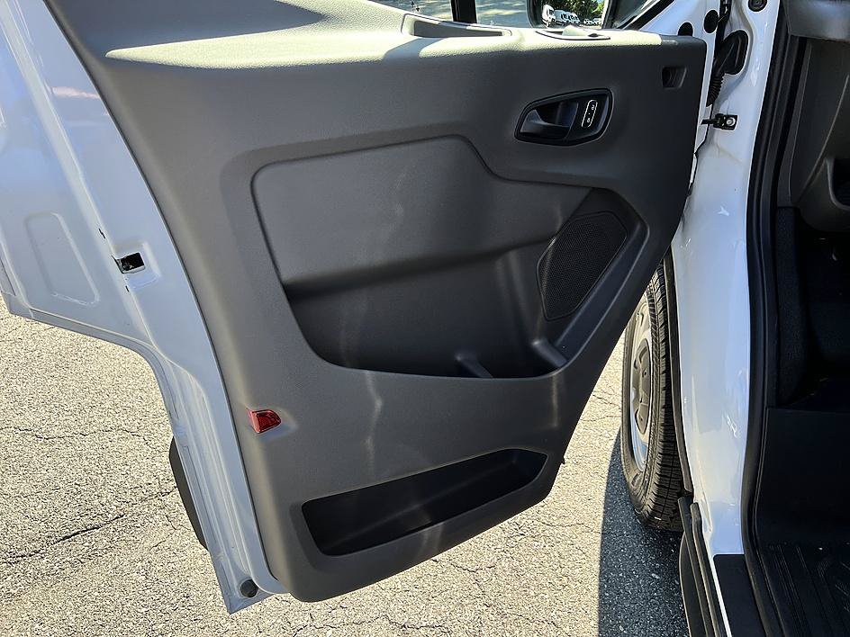 New 2024 Ford Transit 250 Low Roof RWD image 9