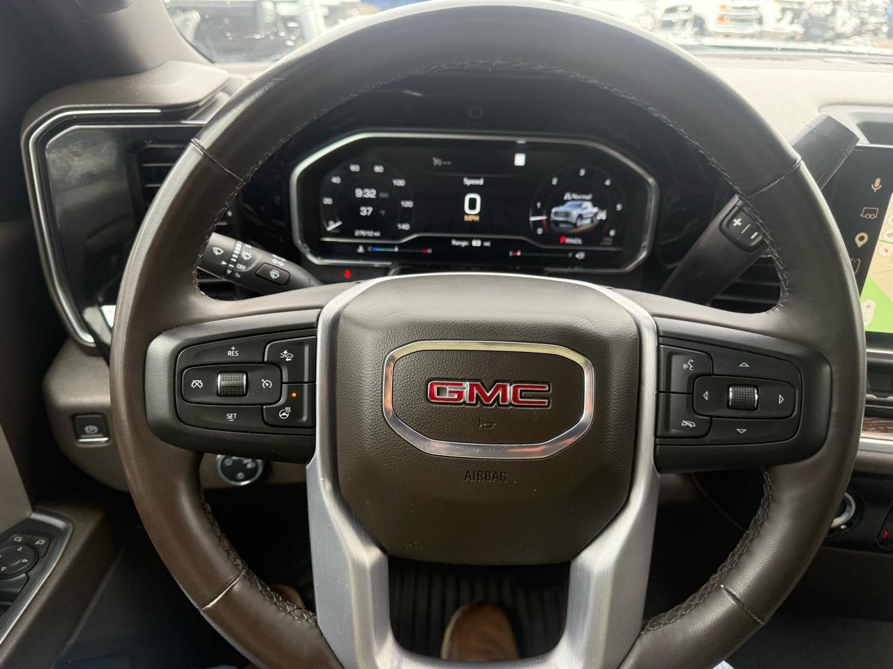 Used 2023 GMC Sierra 1500 SLE image 14